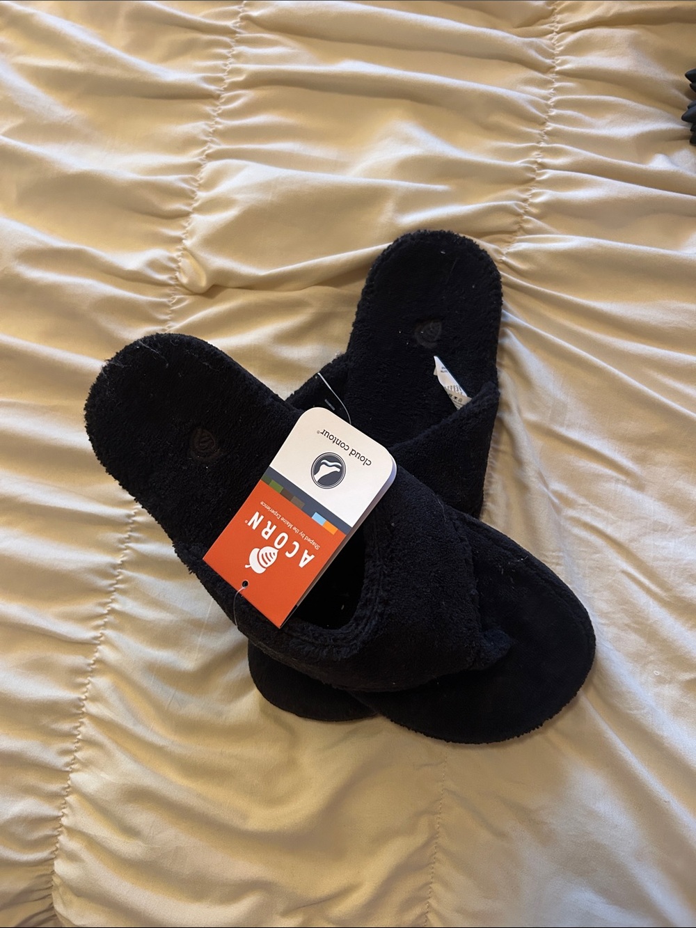 Acorn Women’s Black Plush Flip Flops